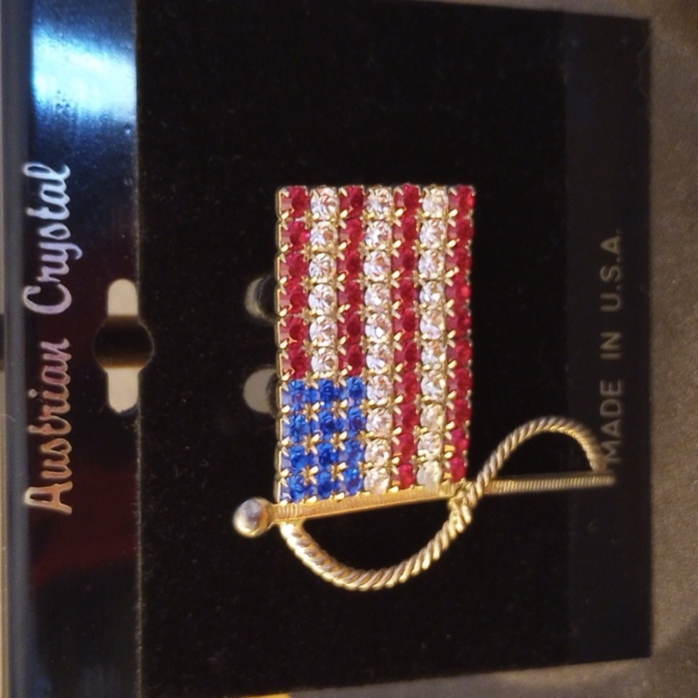 Crystal American  USA flag brooch NEW